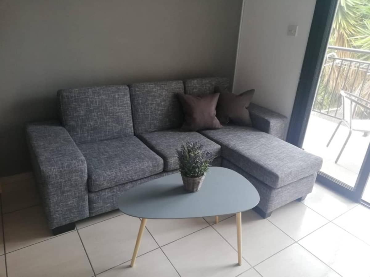 Cozy 1 Bedroom Apartment Close To The Beach Paphos Exterior foto