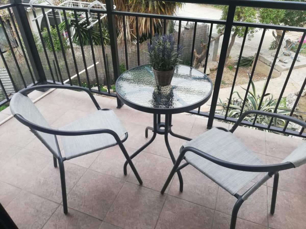 Cozy 1 Bedroom Apartment Close To The Beach Paphos Exterior foto